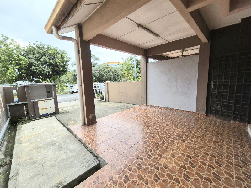 Facing Open extra parking2 Storey Desa Alam U12 Shah Alam - photo 3