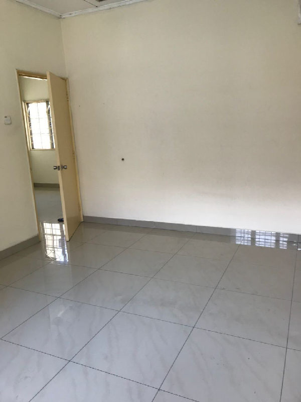 Double Storey House Subang USJ 11 - photo 4