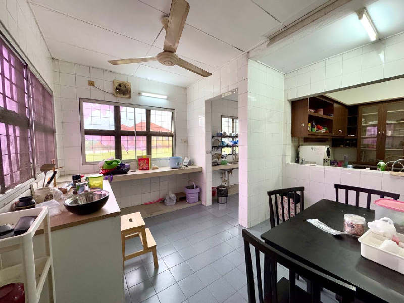 End Lot USJ 3 Double Storey Terrace Fully Extended - photo 11