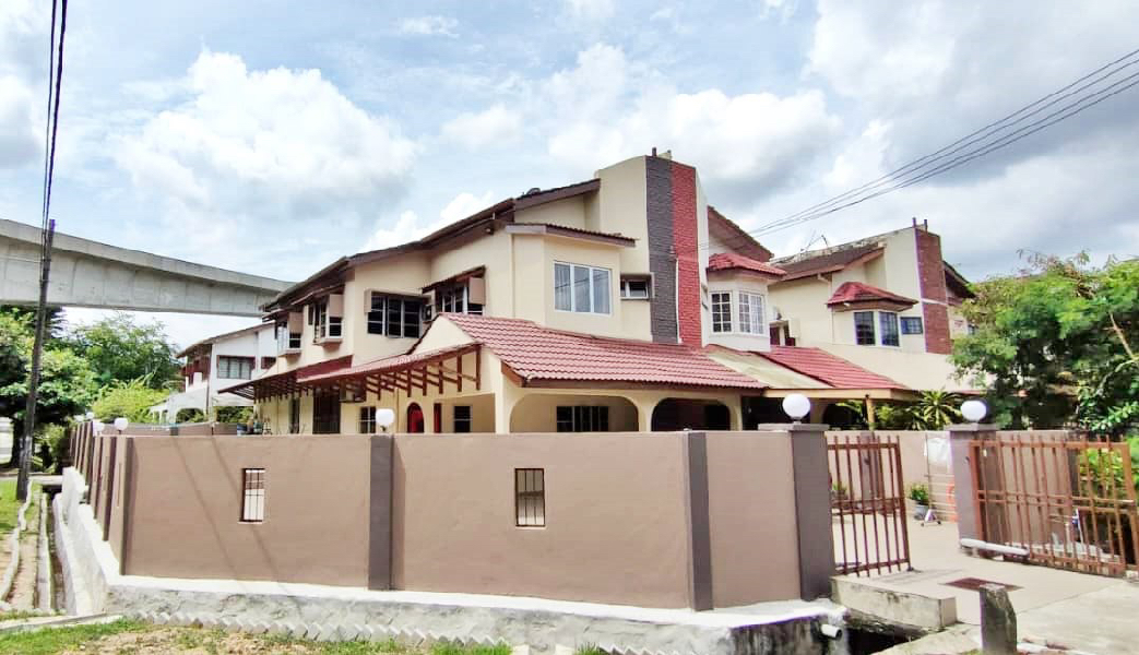 CORNER LOT 2 Storey Terrace SS14 Subang Jaya - RENOVATED - photo 2