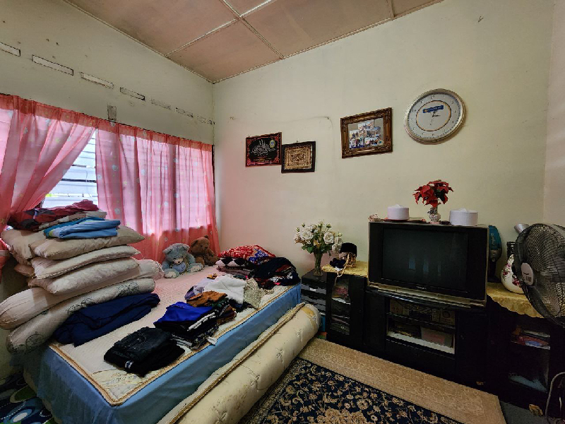 Single Storey Terrace at Seksyen 10, Shah Alam - photo 11