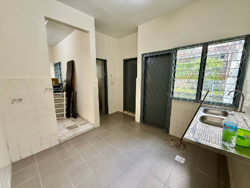 2 Storey Terrace USJ 2, Subang Jaya - photo 8