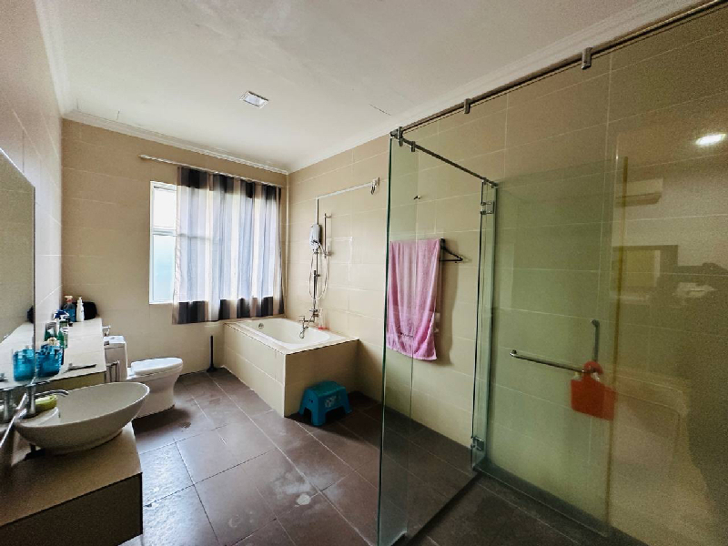 3-Storey Bungalow For Sale in Suadamai, Bandar Tun Hussein Onn, Cheras - photo 12