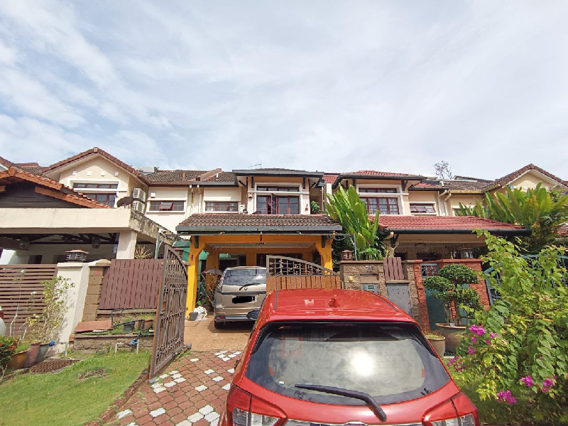 2 Storey Superlink with 5 BedroomsJalan Adang, Bukit Jelutong - photo 3