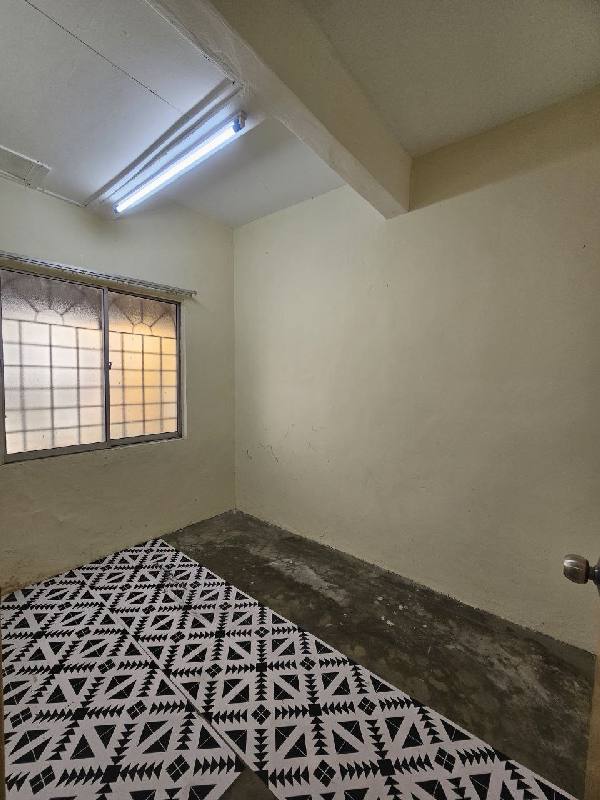 Double Storey Bandar Bukit Mahkota Seksyen 2, Bangi - photo 8