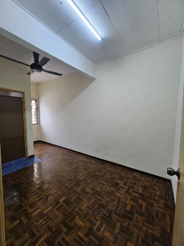 Double Storey Bandar Bukit Mahkota Seksyen 2, Bangi - photo 12