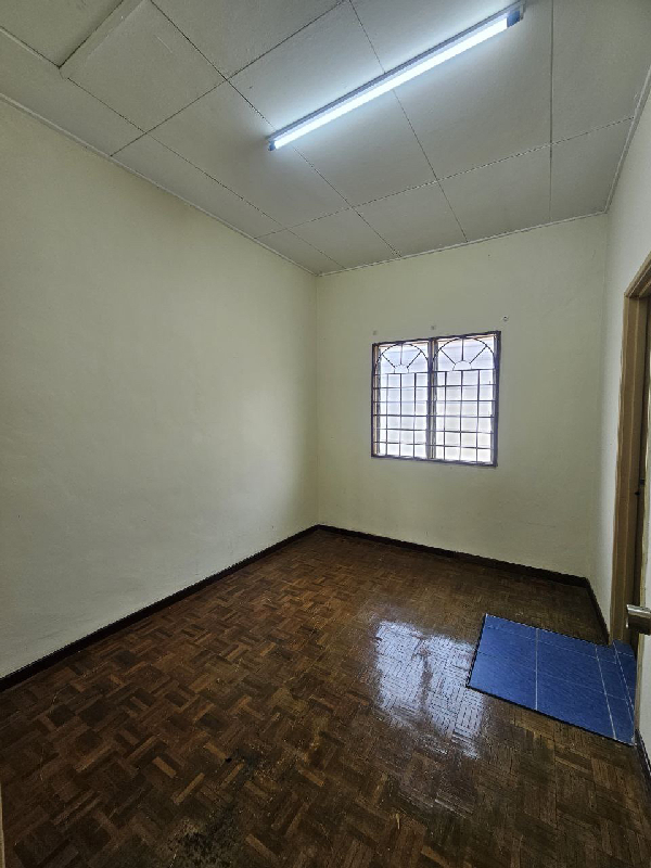 Double Storey Bandar Bukit Mahkota Seksyen 2, Bangi - photo 13