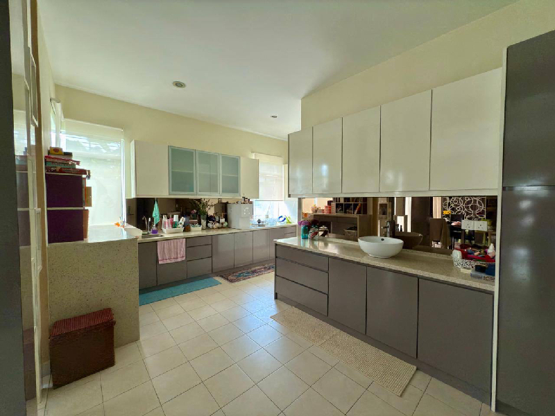 Big Land Renovated 3 Storey SemiD Sentosa Heights - photo 8