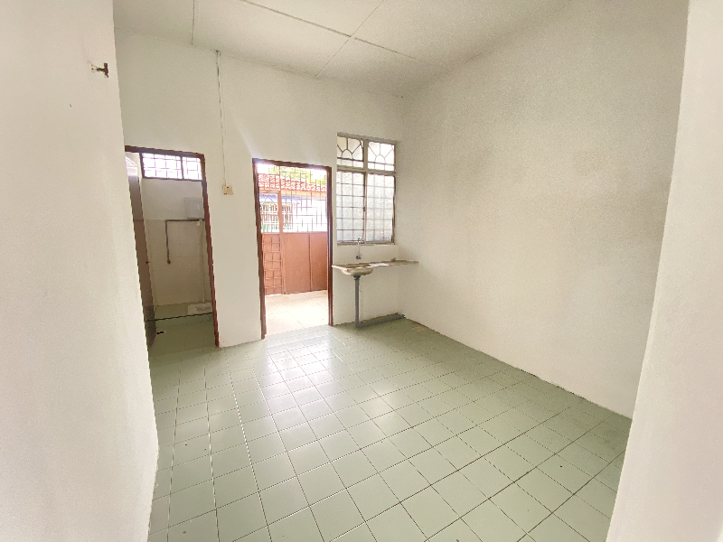 Freehold Corner Single storey Terrace Taman Medan Indah, Teluk Panglima Garang - photo 9