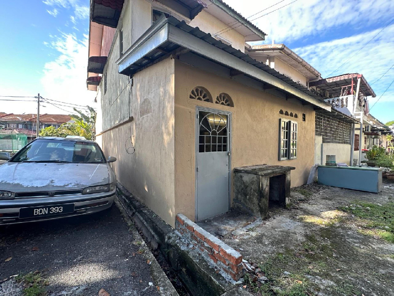 Endlot Renovated Teres 2 Tingkat Bandar Puteri Klang - photo 2