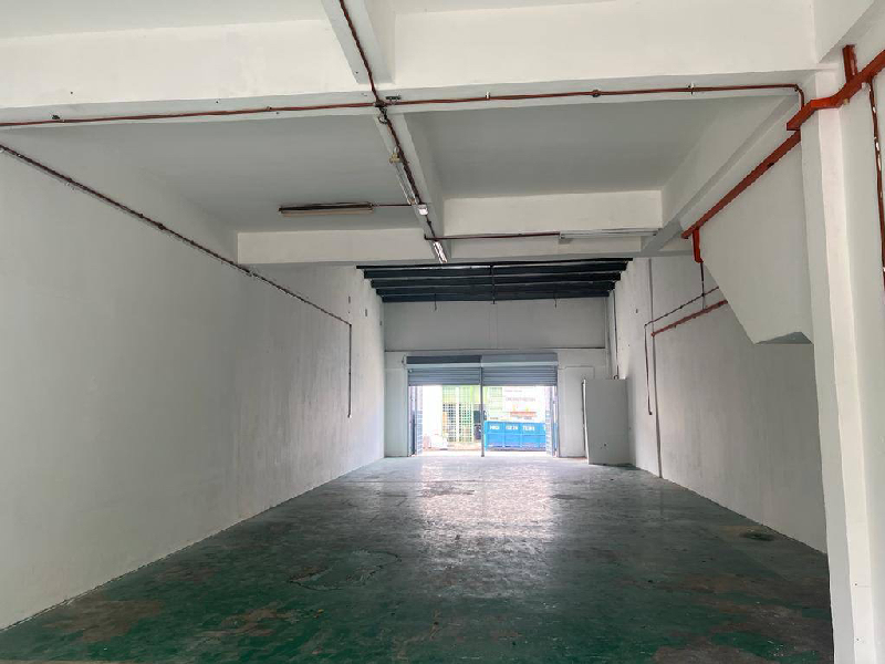 Puchong Taman Mas 1 half sty link factory 26x85ft - photo 10