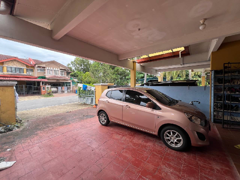 Double Storey Terrace Taman Subang Permata Seksyen U6 Shah Alam - photo 2