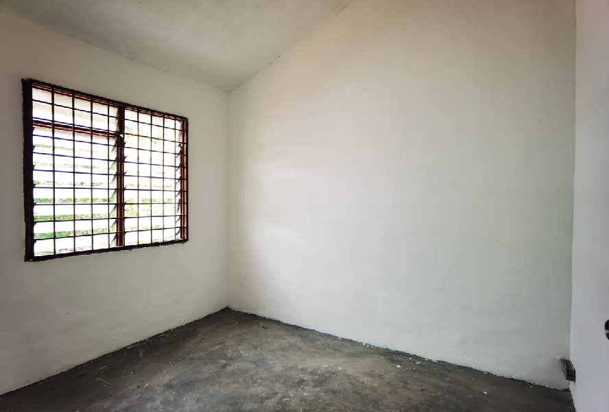 ENDLOT RENOVATED Double Storey Terrace Taman Rawang Perdana, Rawang - photo 12