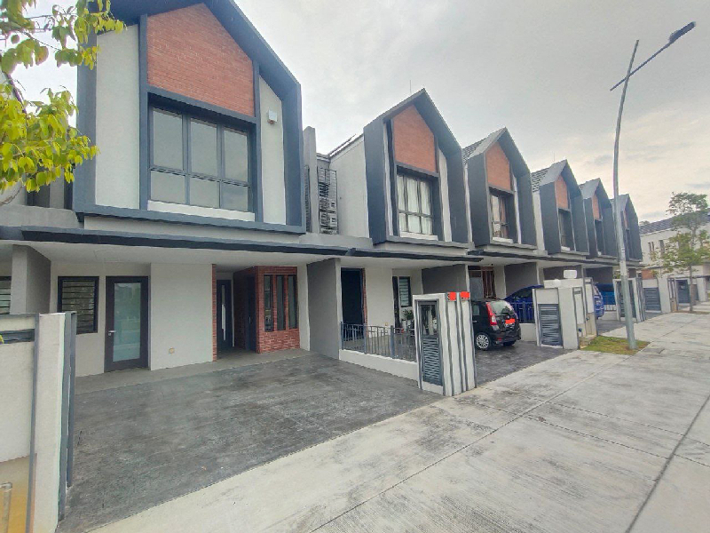 Double Storey Terrace Type 3a Ilham Residence Elmina Gardens, Elmina East - photo 2