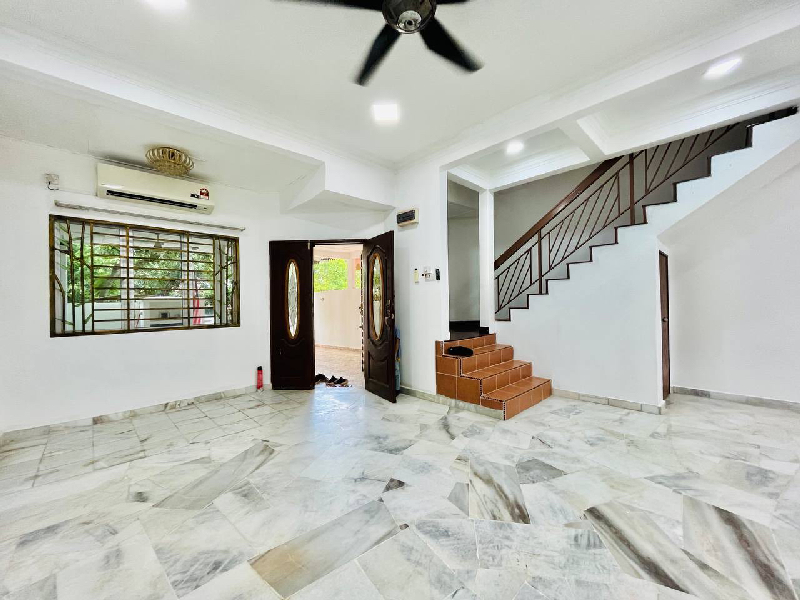 2 Storey Terrace Jalan Ferum Seksyen 7 - photo 10