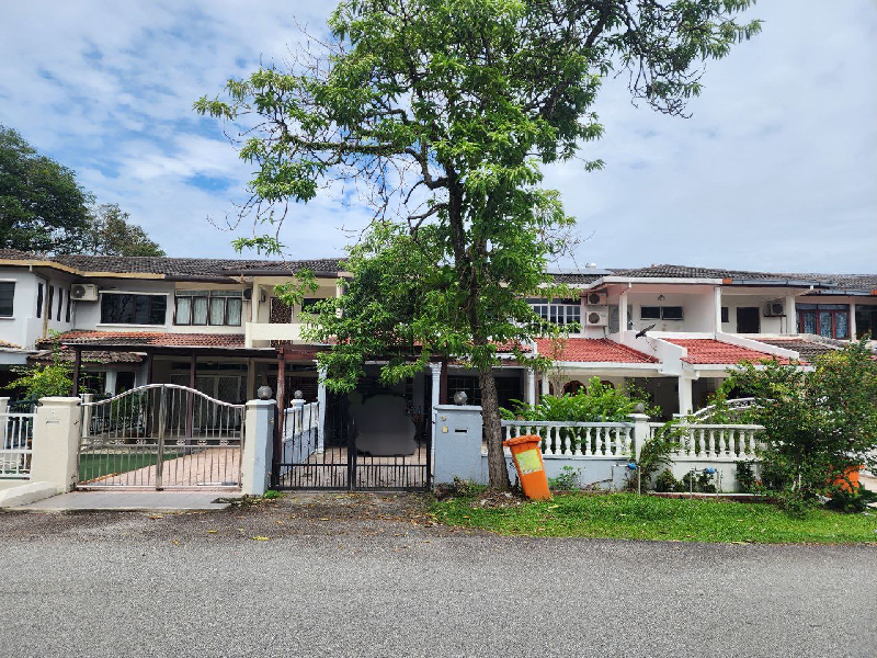 Double Storey Terrace Intermediate Seksyen 11, Shah Alam - photo 2