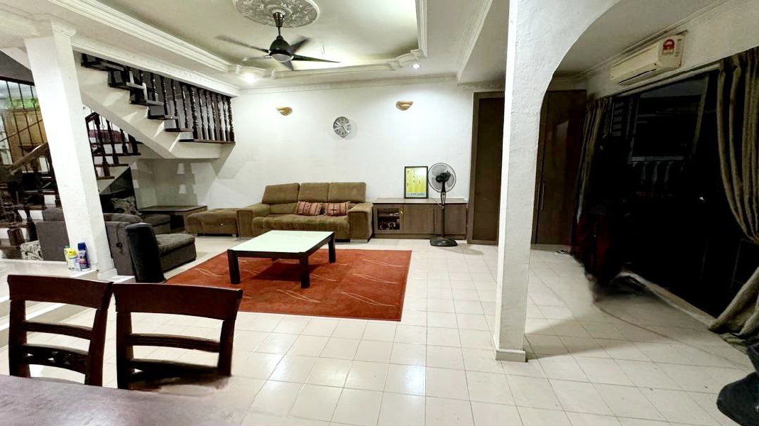 Double Storey Terrace Intermediate Seksyen 11, Shah Alam - photo 8
