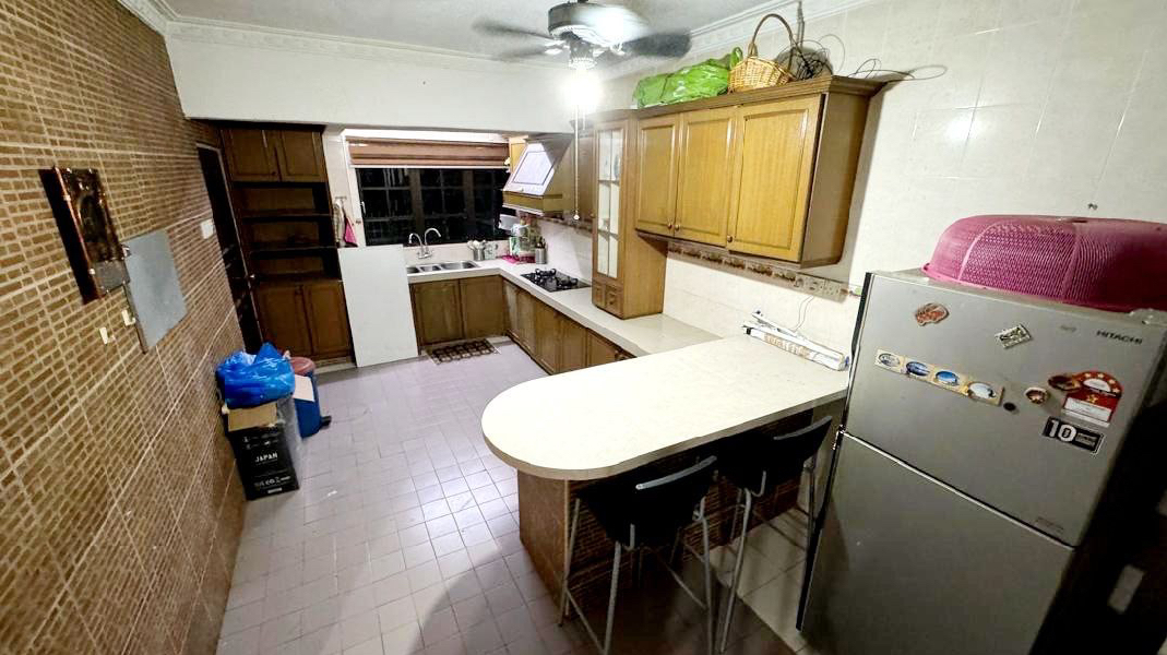 Double Storey Terrace Intermediate Seksyen 11, Shah Alam - photo 11