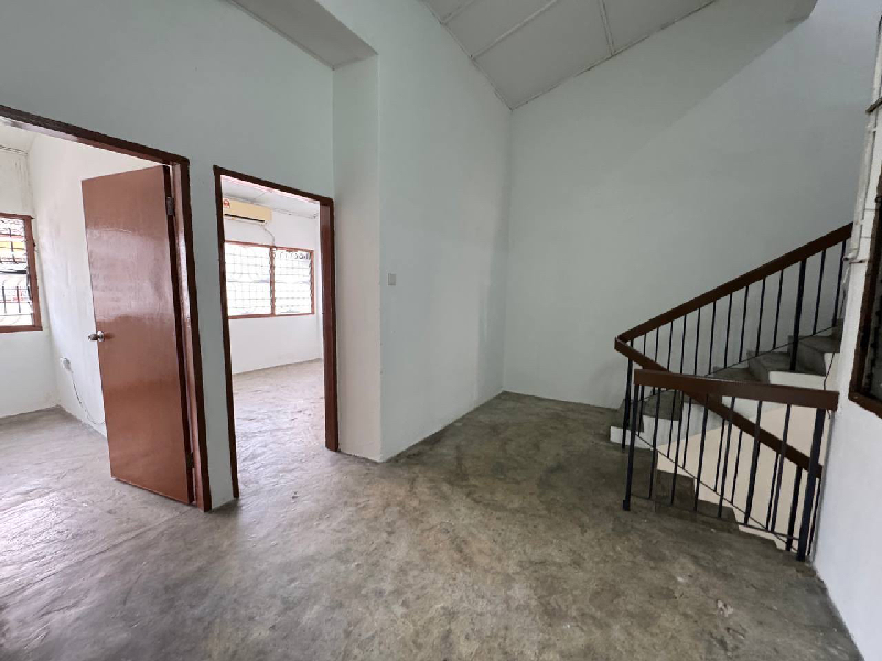 Double Storey Terrace Jalan Guli Seksyen 11 Shah Alam - photo 13