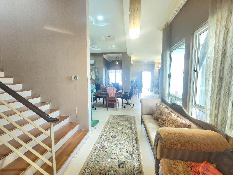 CORNER unit Double Storey Bungalow Laman Seri, Seksyen 13, Shah Alam - photo 3
