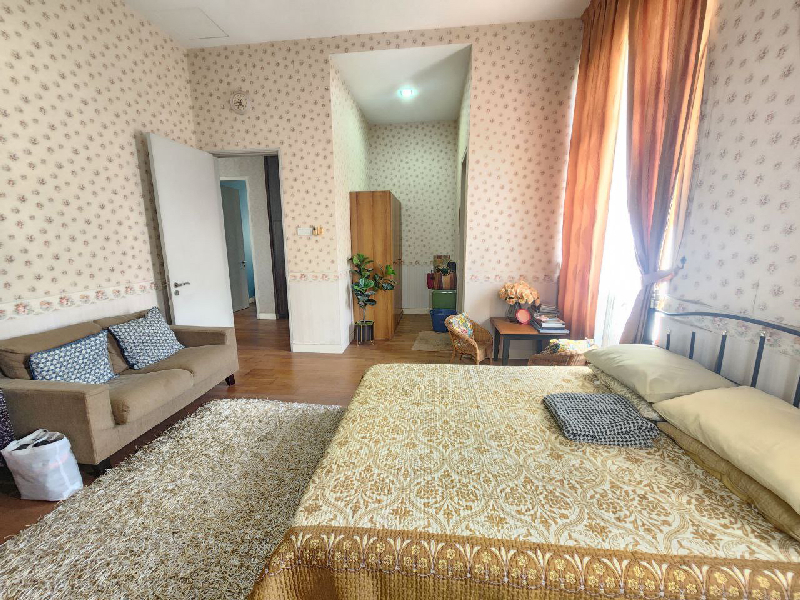 CORNER unit Double Storey Bungalow Laman Seri, Seksyen 13, Shah Alam - photo 12