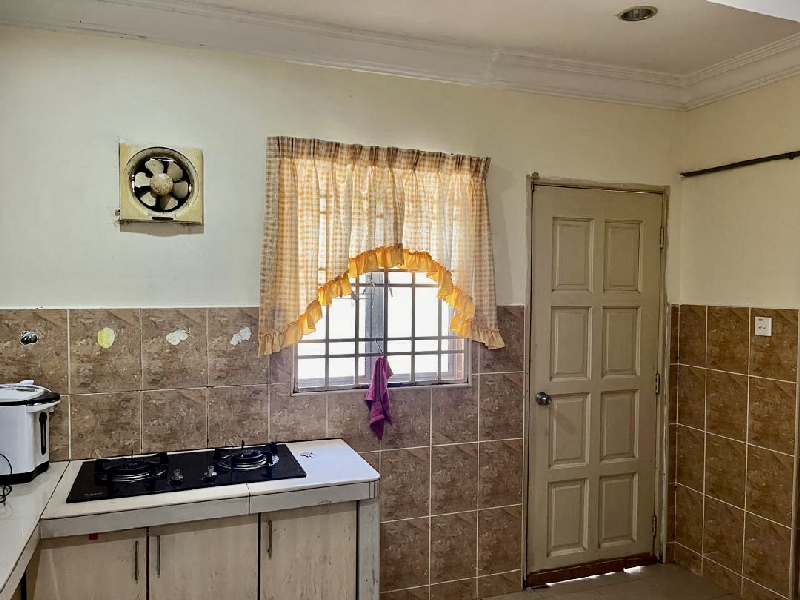 Renovated 2 Storey Terrace Kemuning Greenville Kota Kemuning - photo 4