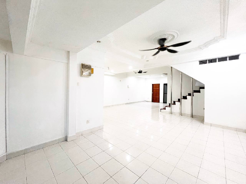 Renovated Double Storey Jalan Nova Subang Bestari - photo 7