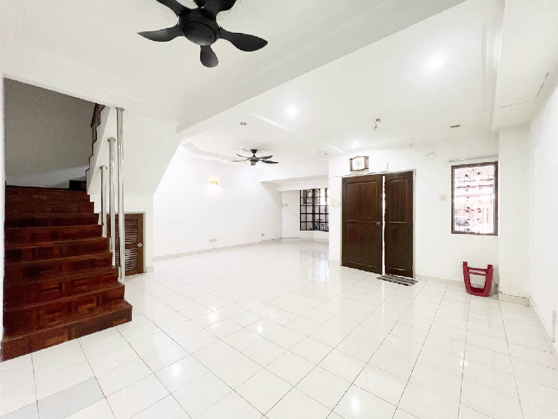 Renovated Double Storey Jalan Nova Subang Bestari - photo 8