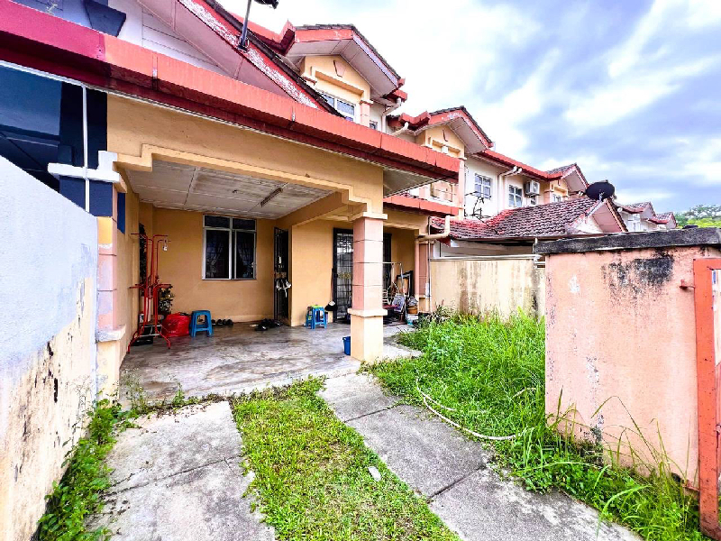 DOUBLE STOREY TERRACE SUBANG IMPIAN, SEKSYEN U5, SHAH ALAM - photo 2