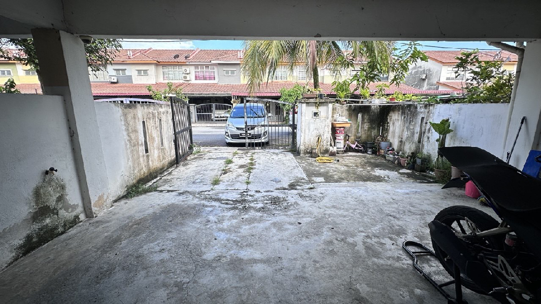 TERMURAHBASIC UNIT2-Storey Terrace House SP4, Bandar Saujana Putra - photo 10