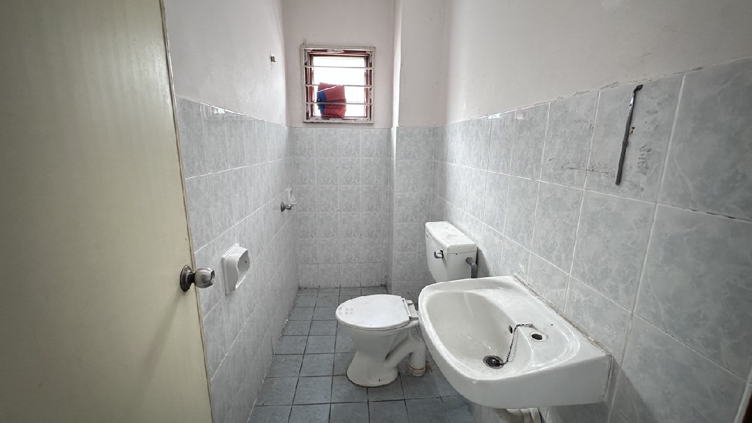 TERMURAHBASIC UNIT2-Storey Terrace House SP4, Bandar Saujana Putra - photo 11