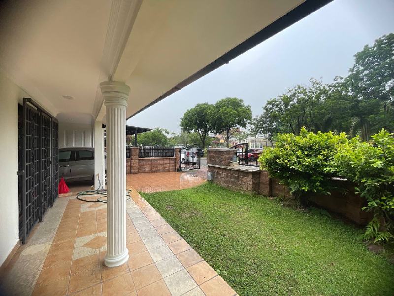 [ Corner Lot ] 2 Storey Jalan Serambi @ U8 Bukit Jelutong Shah Alam - photo 3