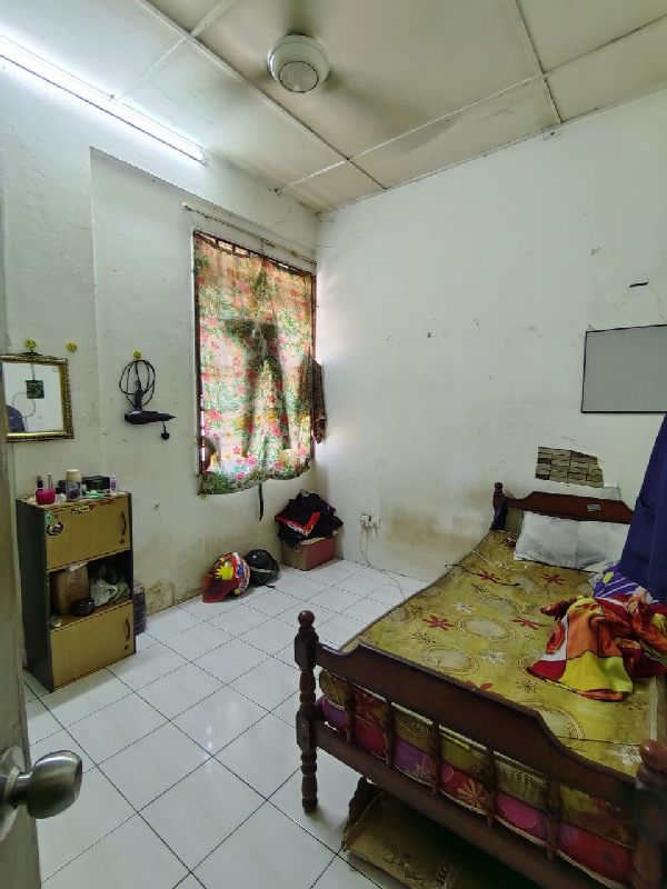 Double Storey Terrace Bandar Saujana Putra SP 4, J - photo 7