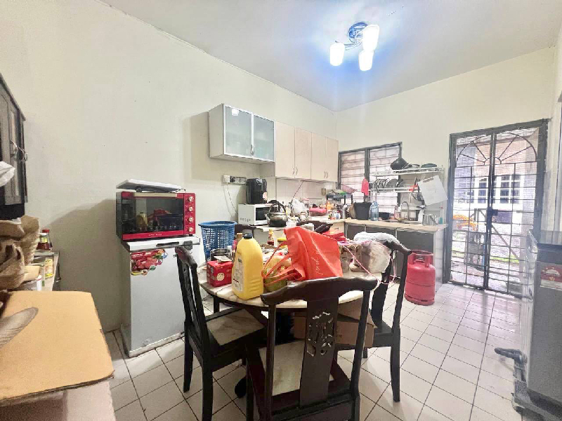 Double Storey, Taman Balakong Jaya Seri Kembangan - photo 6
