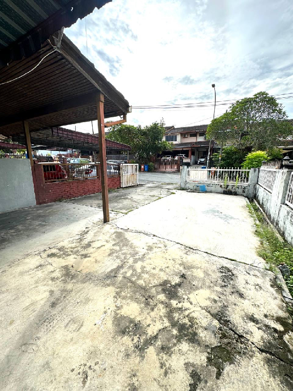 DOUBLE STOREY TERRACE INTERMEDIATE 22x75 SEKSYEN 11 SHAH ALAM - photo 6