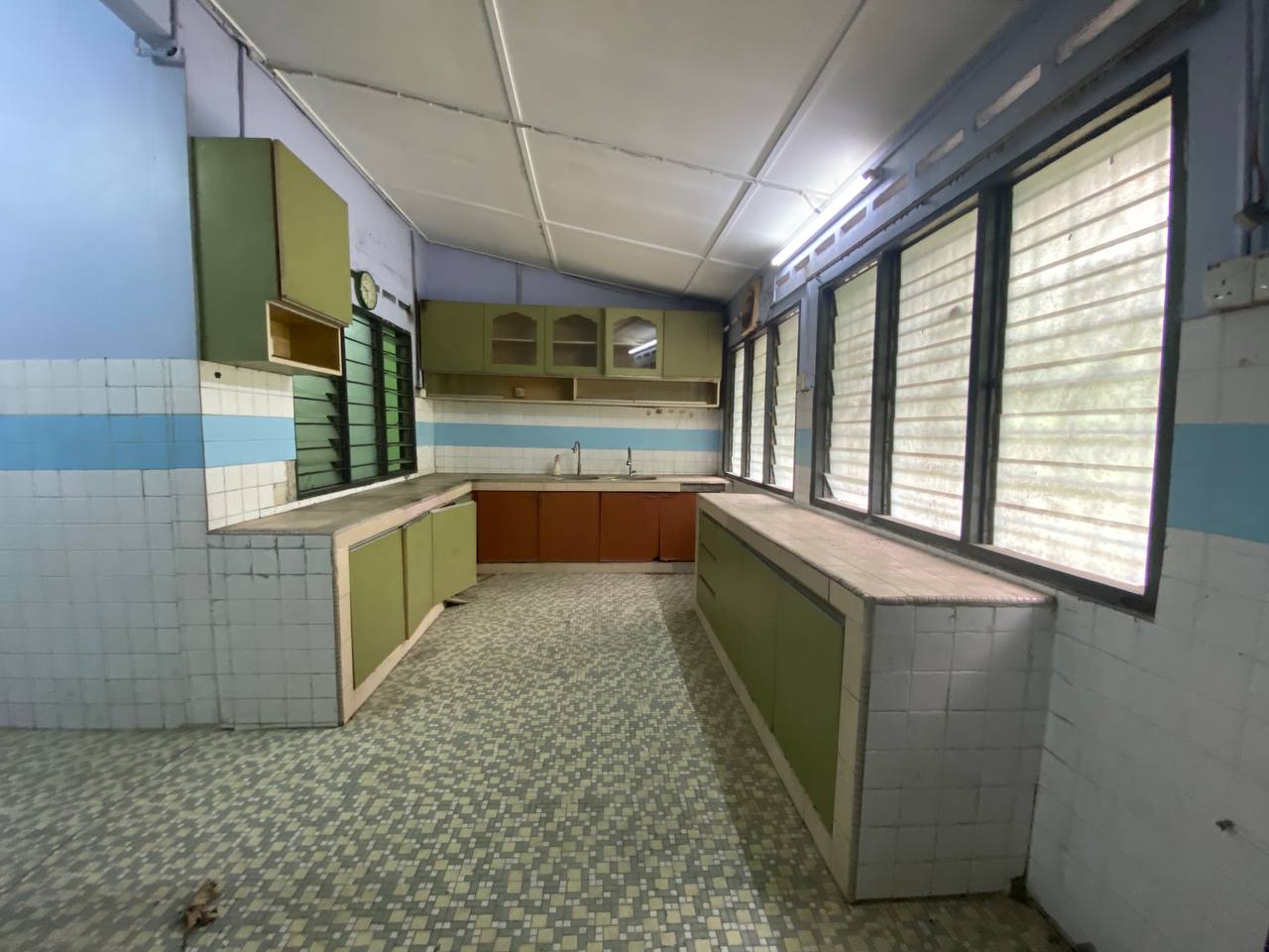 Rumah teres setingkat Taman Sri Padyan, Puchong KL - photo 6