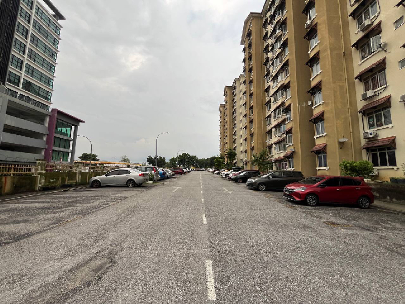 Sri Ixora Apartment Seksyen 27 Shah Alam - photo 2