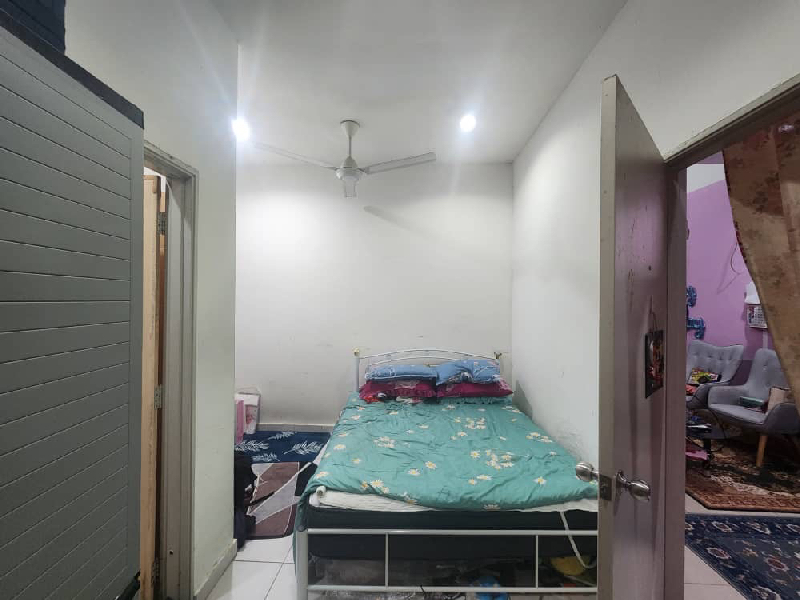 Renovated 20x70 Teres Setingkat Kg Lombong Seksyen 29, Shah Alam - photo 2