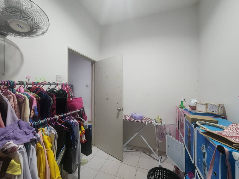 Renovated 20x70 Teres Setingkat Kg Lombong Seksyen 29, Shah Alam - photo 4