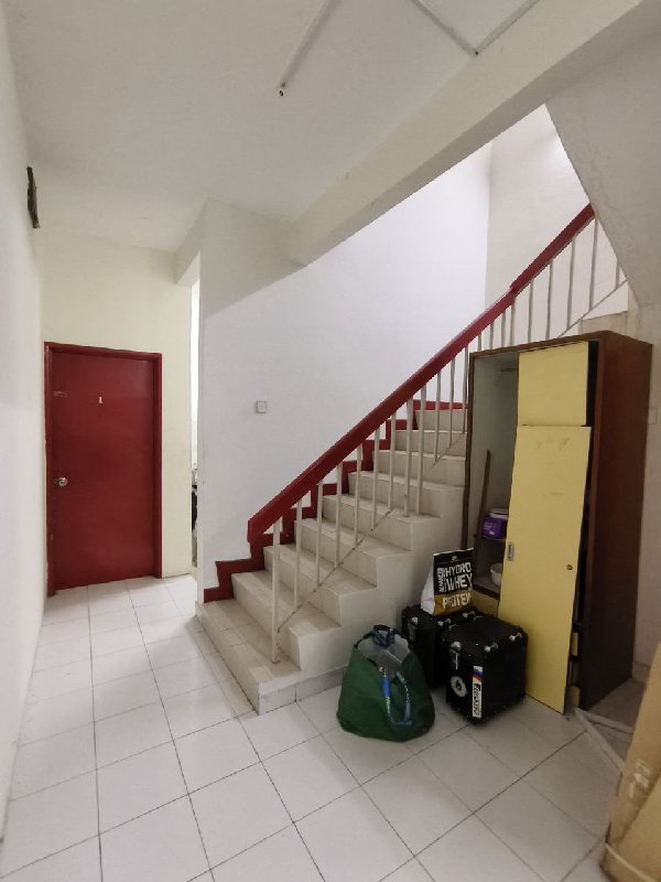 2 Storey Intermediate TerraceTaman Bukit Subang - photo 4