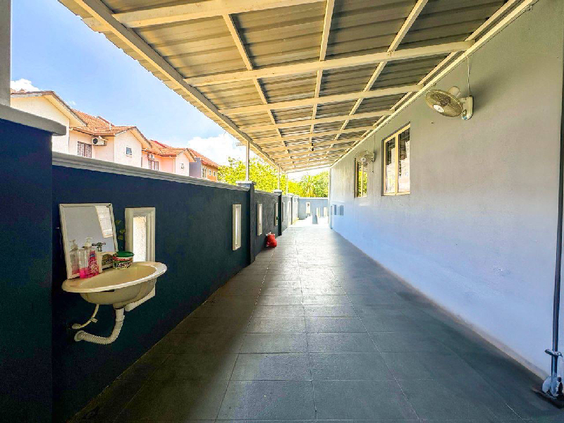 Endlot Double Storey Jalan Platinum Seksyen 7, Shah Alam - photo 4
