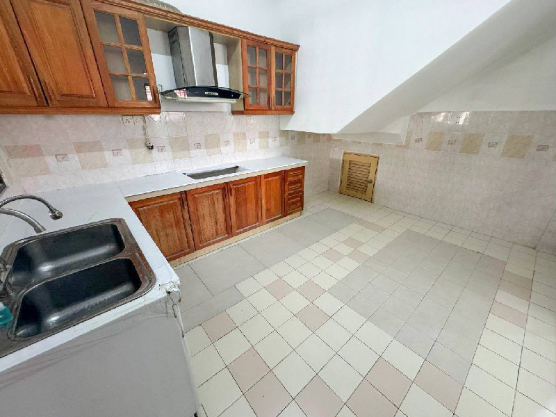 Endlot Double Storey Jalan Platinum Seksyen 7, Shah Alam - photo 8