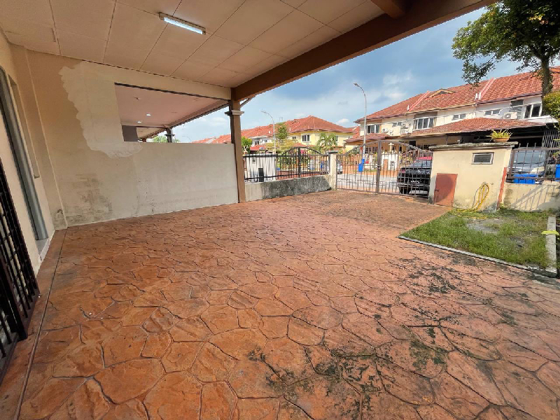 2 STOREY TERRACE HOUSE, JALAN KRISTAL, SEKSYEN 7, SHAH ALAM - photo 3