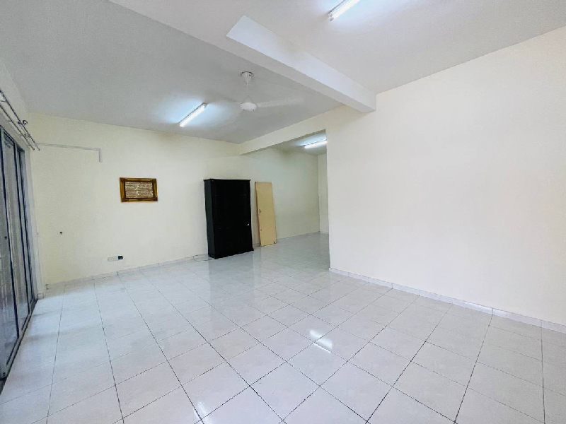 2 STOREY TERRACE HOUSE, JALAN KRISTAL, SEKSYEN 7, SHAH ALAM - photo 4