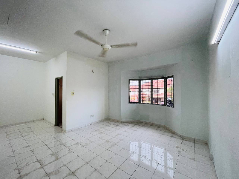 2 STOREY TERRACE HOUSE, JALAN KRISTAL, SEKSYEN 7, SHAH ALAM - photo 9