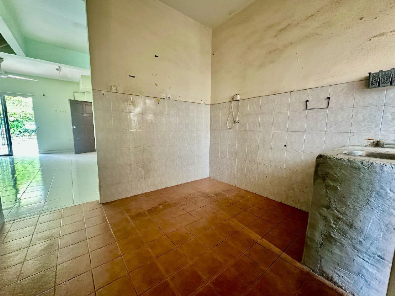 Double Storey Terrace House, Sungai Buloh Country - photo 10