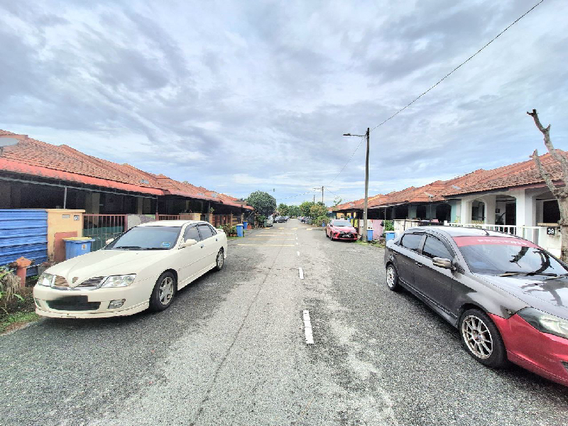 Single Storey Terrace,  Taman Pahlawan, Telok Panglima Garang - photo 3