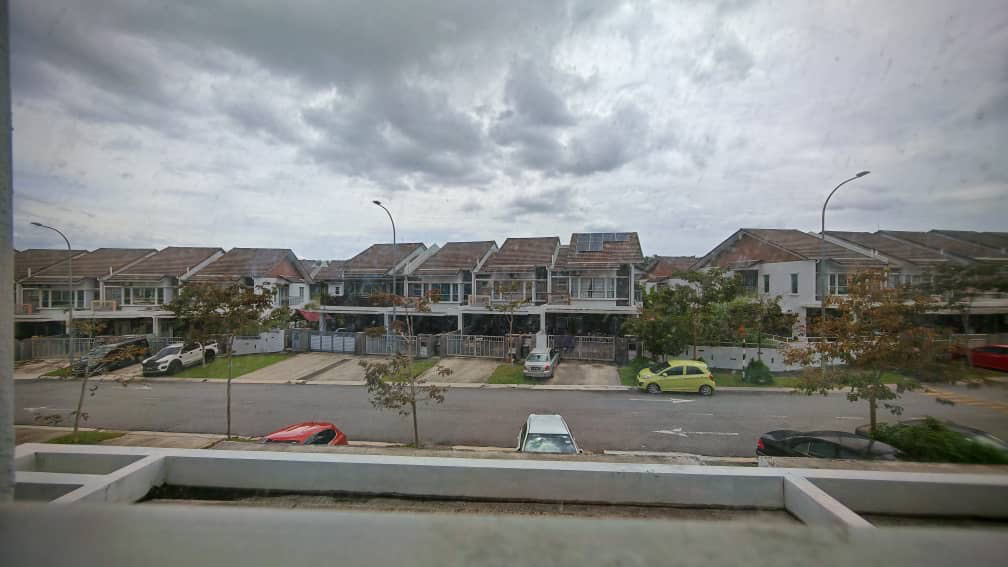 BELOW MARKET VALUE  Storey house Acasia Serene Height Bangi Semenyih - photo 10