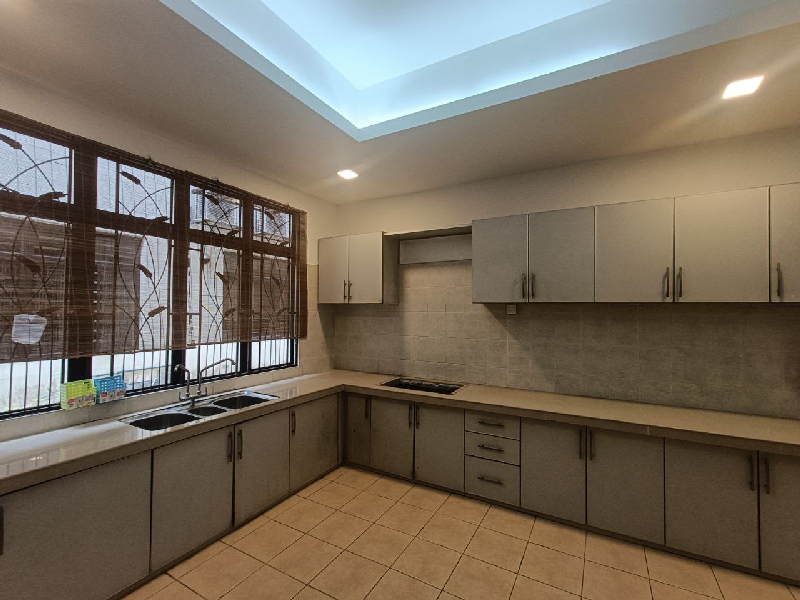 Double Storey Super link House Bandar Nusaputra, Presint 2, Puchong - photo 6