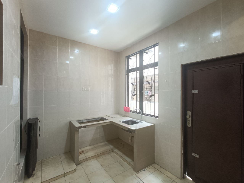 Double Storey Super link House Bandar Nusaputra, Presint 2, Puchong - photo 8
